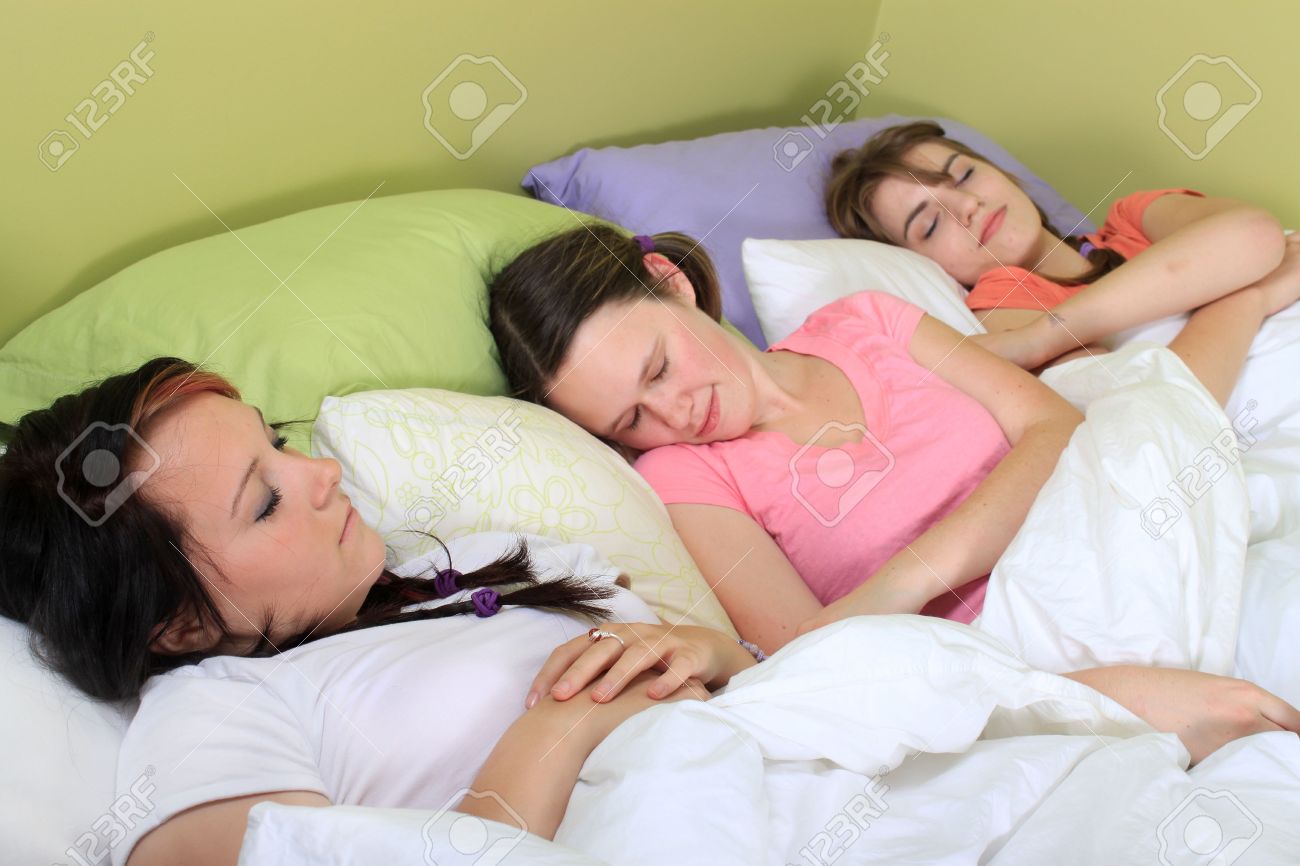 girls teen over sleep