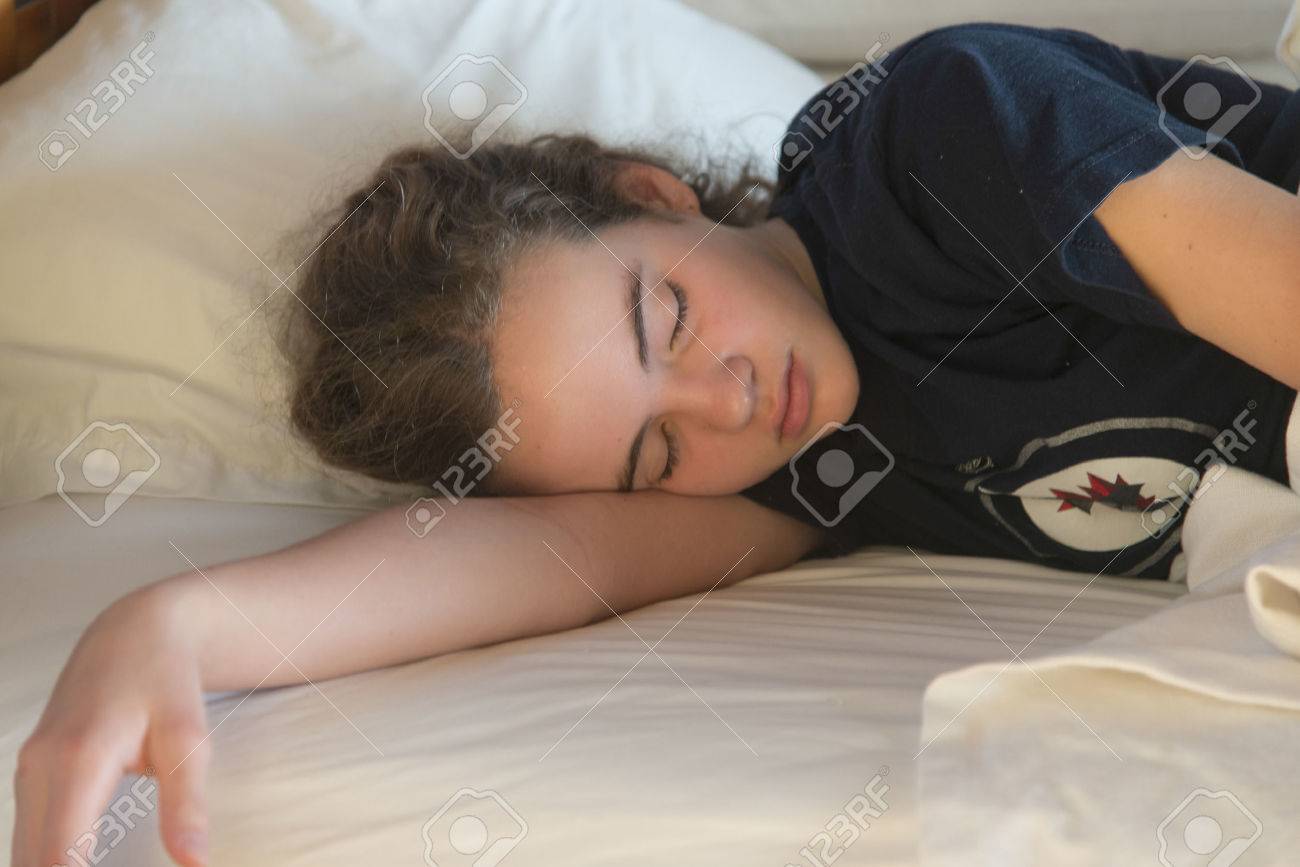 girls teen over sleep