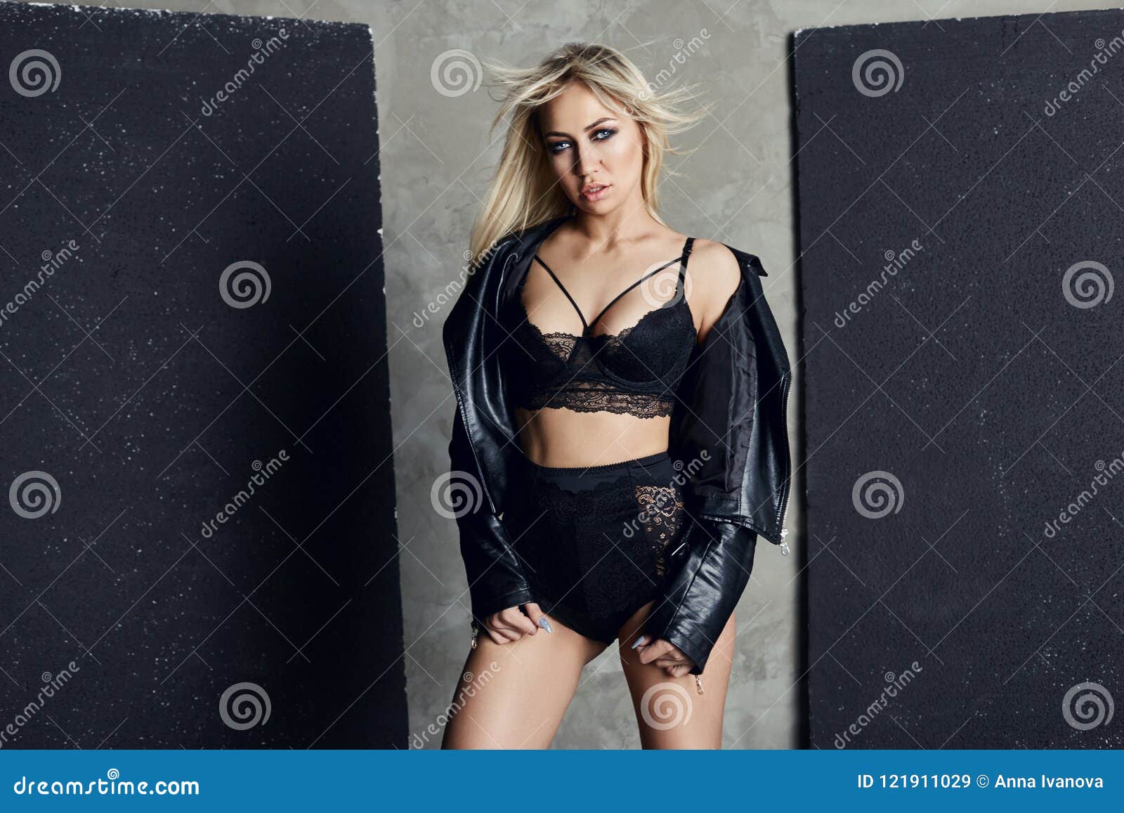 lingerie girls leather for big